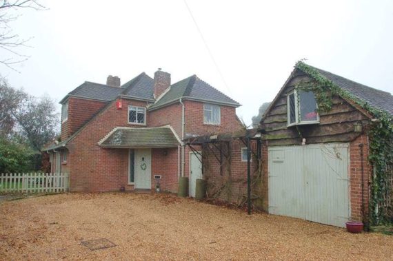 4 bedroom Detached f...